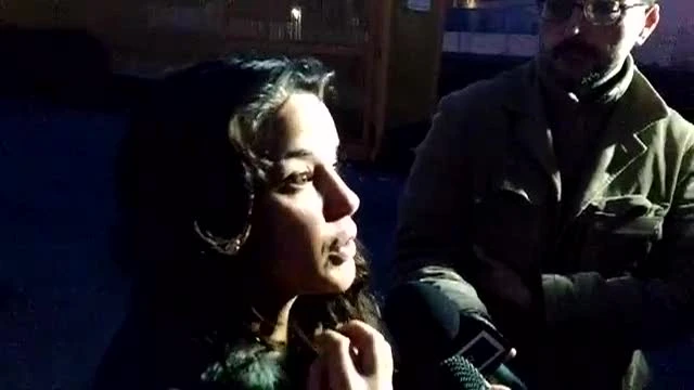 &quot;VIVA LA BANDIERA NERA&quot; Lo sfregio sui quotidiani della filo-terrorista liberata