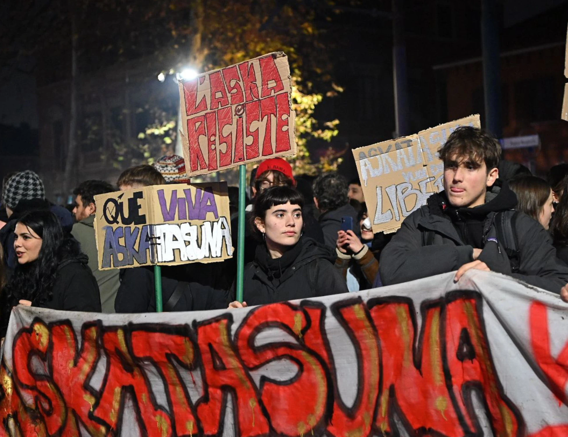 Askatasuna, ecco tutte le violenze: sangue e caos, il loro "curriculum"