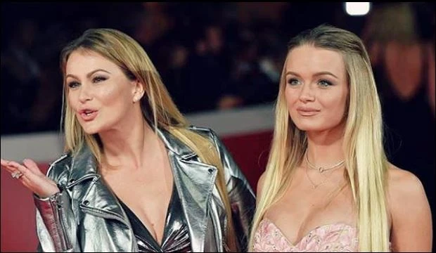 Mercedesz Henger, bordate contro mamma Eva: "Va in tv? Nemmeno mi ha chiamato", rottura totale