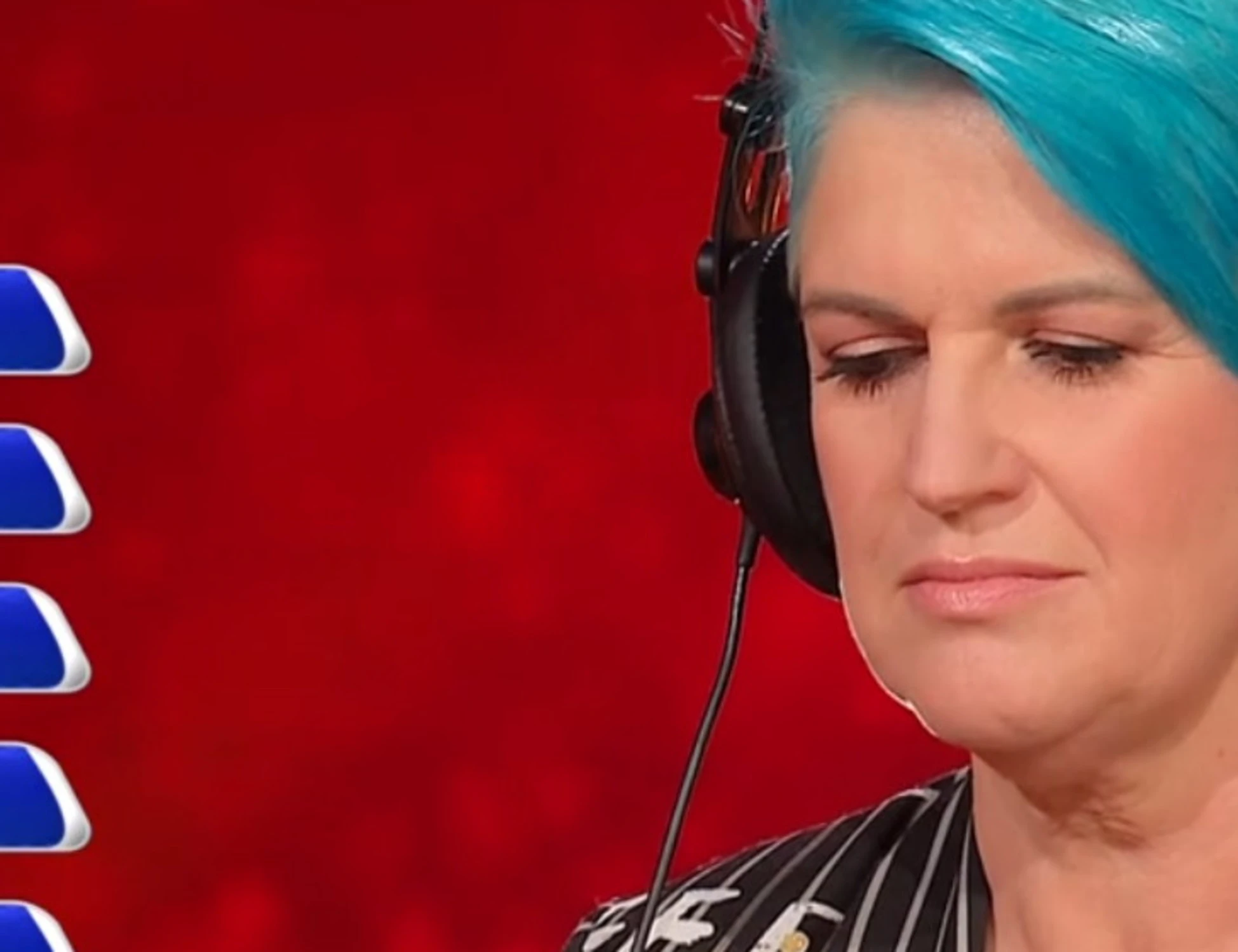 L'Eredità, pubblico scatenato su Katia che fallisce alla Ghigliottina: "Una come lei..."