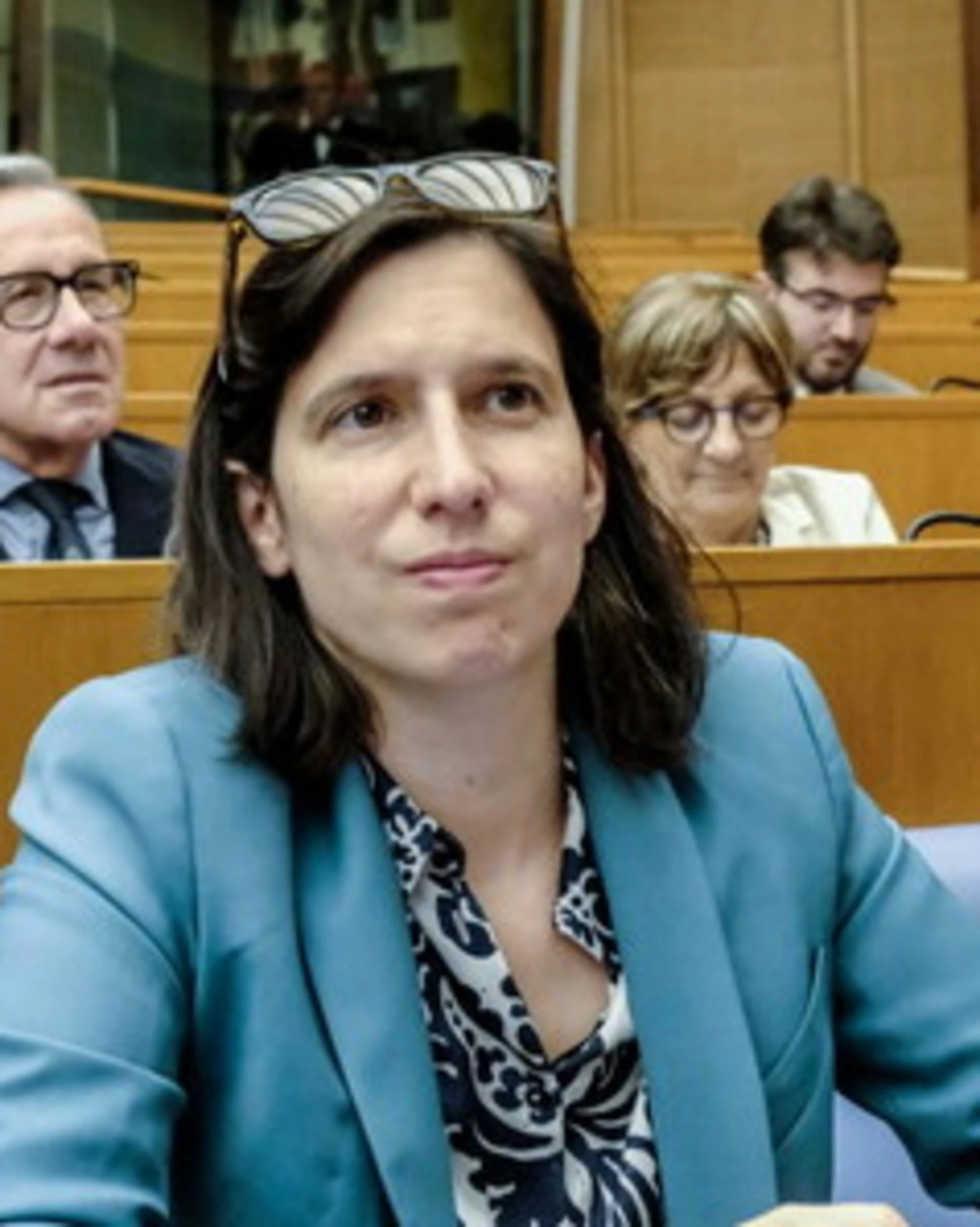 Schlein accerchiata, la fronda monta una "tenda" anti-Elly