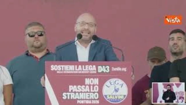 Lorenzo Fontana a Pontida: Bossi e i nostri padri non hanno fatto sacrifici per vederci litigare