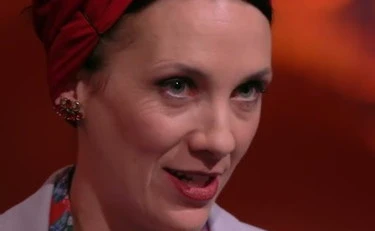 Merano, la sindaca Zeller contesta gli haters insultando FdI