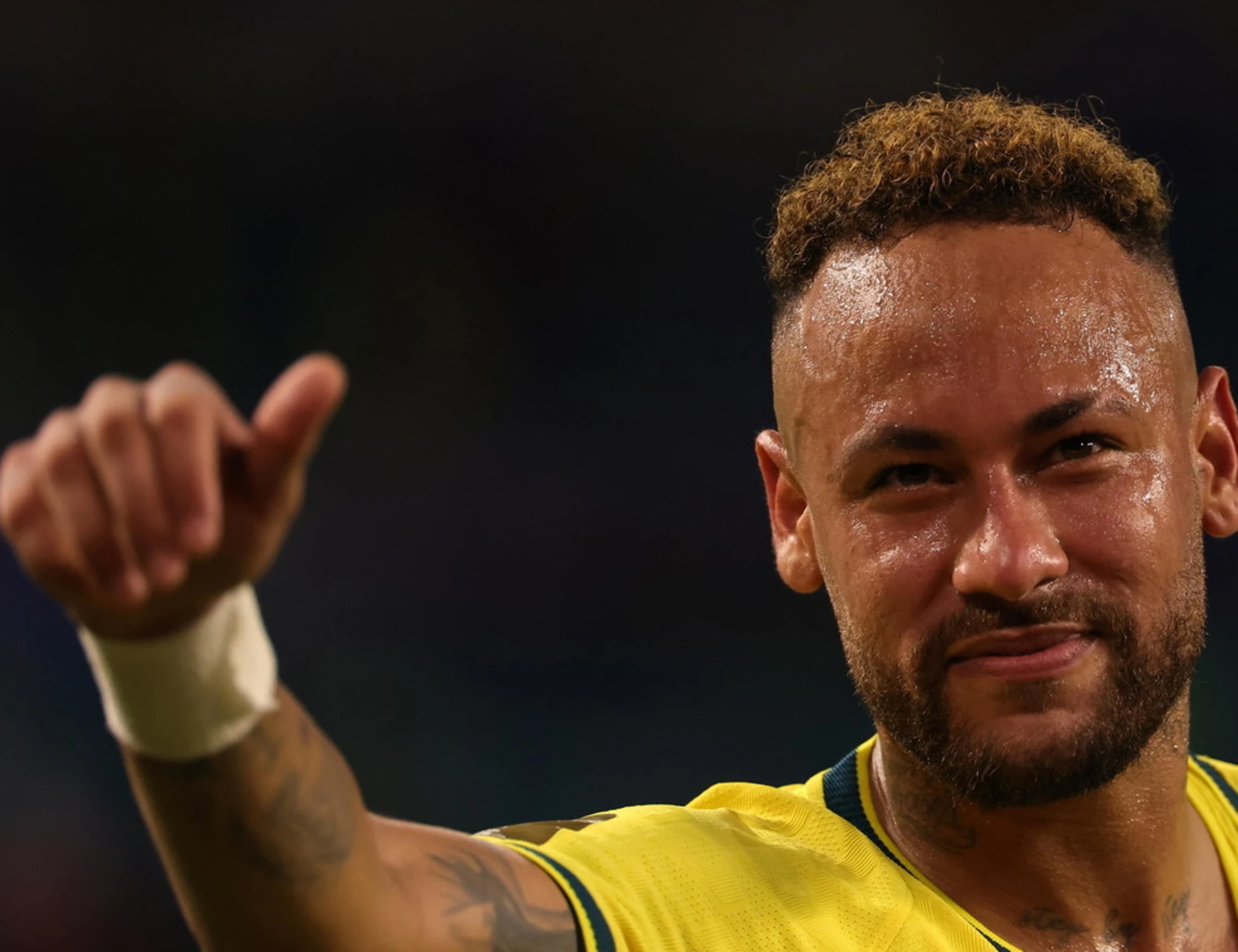 Bonelli e Fratoianni hanno un nuovo nemico: il brasiliano Neymar