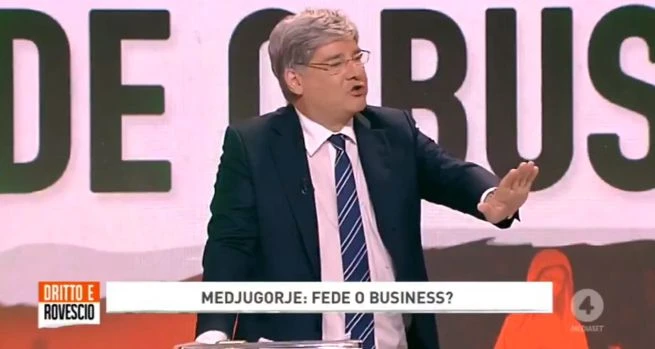 Dritto e Rovescio, Paolo Del Debbio contro il pubblico: "Vengo giù e ti becchi una scarica di ceffoni"