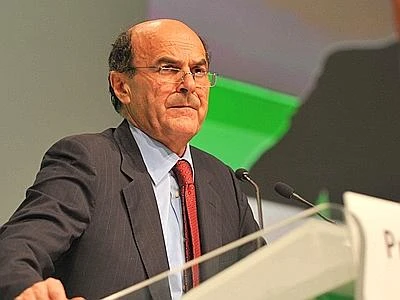 Bersani: "Diamo l'esempio" Ingroia chiude la porta al Pd