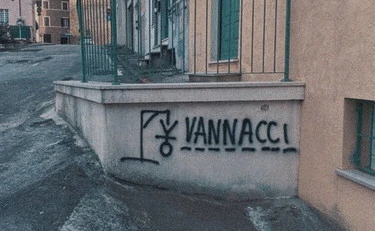 Roberto Vannacci minacciato di morte a Jesi? La sua reazione: "Me ne frego"