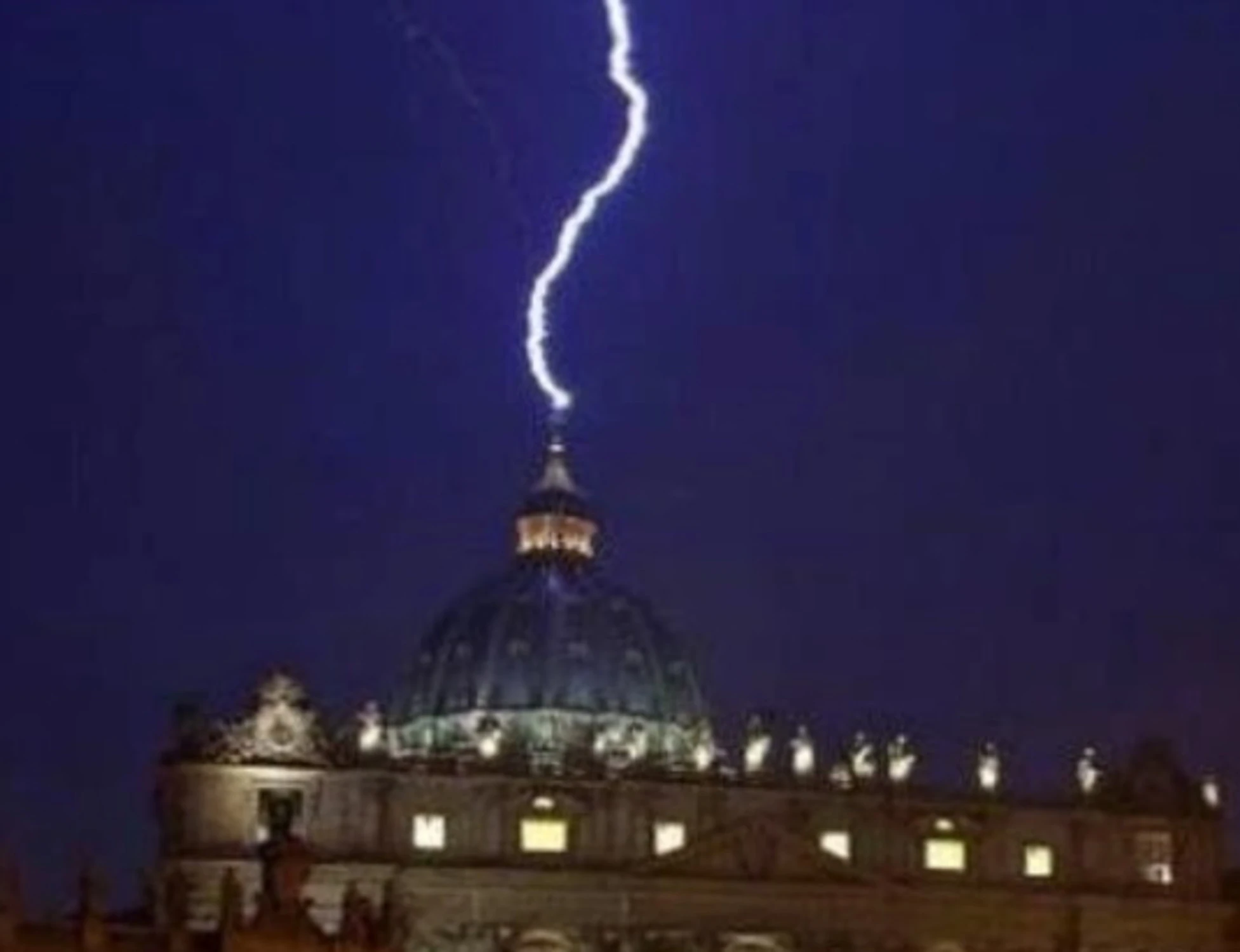 Papa Francesco, cosa rivela la data della morte: la simbologia nascosta