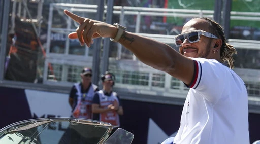 Charles Leclerc, la fuga di notizie ai box: "Perché Lewis Hamilton è ancora in gara"