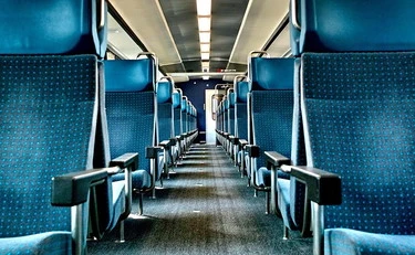 Pavia, atti osceni sul treno davanti alla studentessa: una scena agghiacciante