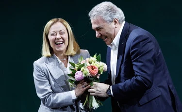 Meloni, la proposta: chi entra nel governo, sfregio a Landini