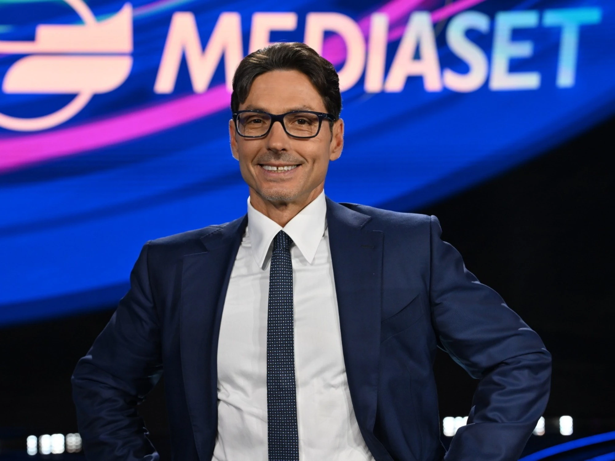 Pier Silvio Berlusconi compatta il CdA MFE sull’offerta PPF: riserbo totale
