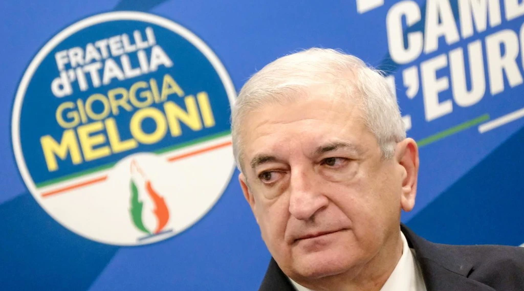 Proteste all'Università, Foti picchia duro: "Meglio mandarli a zappare"