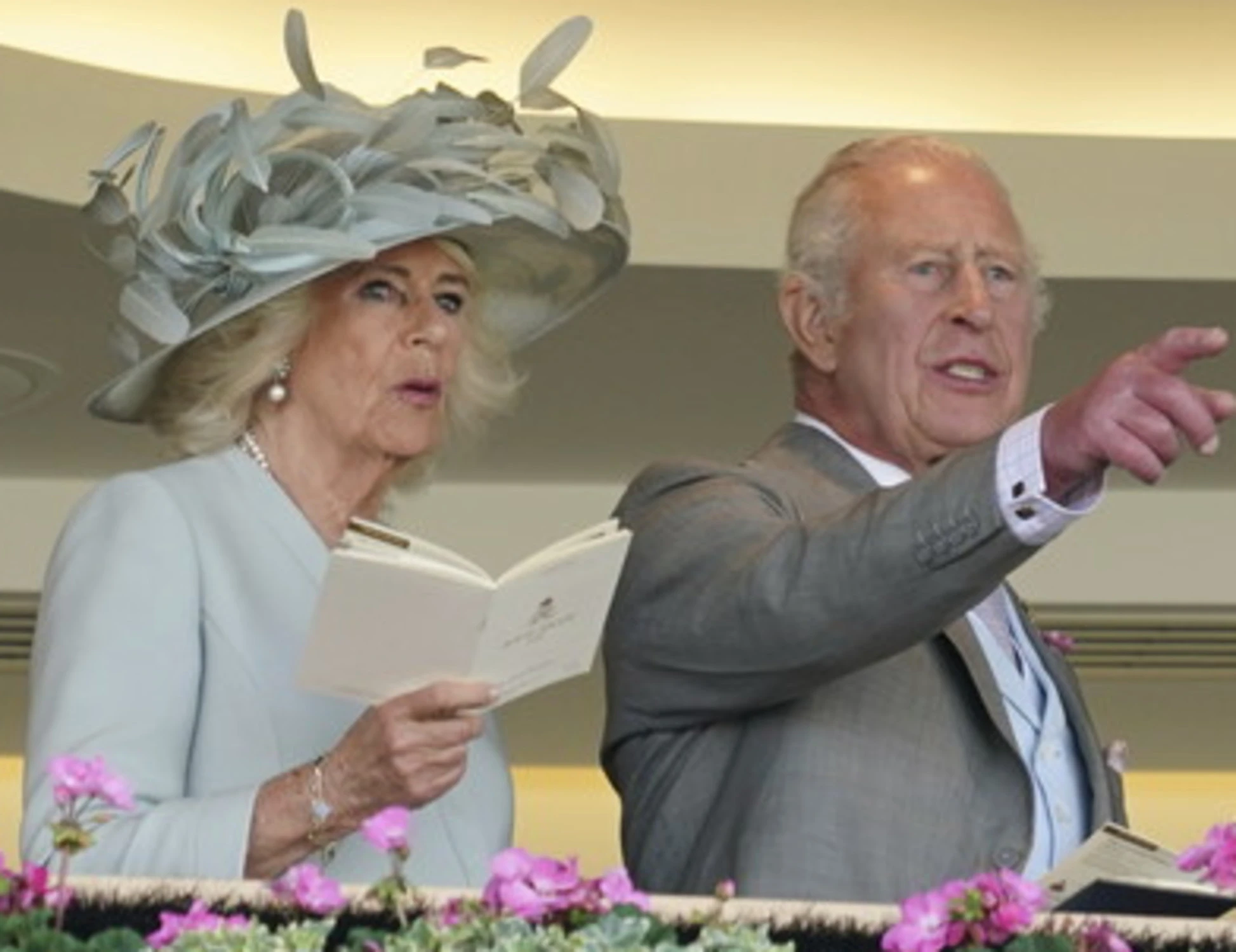Regina Camilla, attacco di panico al Royal Ascot: interviene Carlo