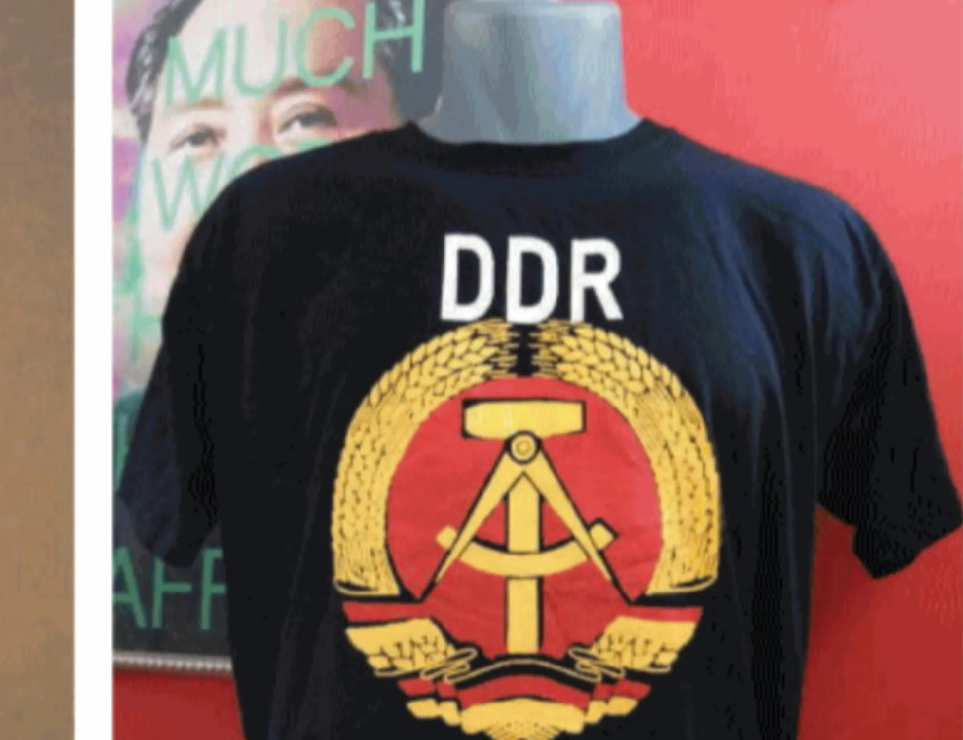 Leggi l'articolo: Celebrano Stalin ed ex Br: la vergogna dei censori rossi