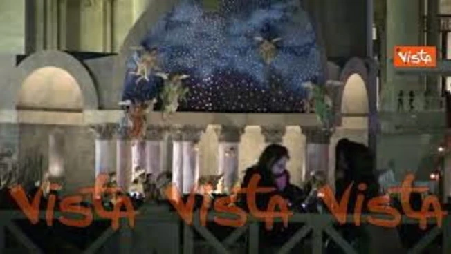 Ecco il presepe del Vaticano inaugurato a Piazza San Pietro