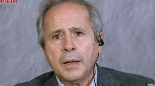 Andrea Crisanti sbianca a Piazzapulita, Corrado Formigli: "De Luca la ha querelata, lo sa?", ma è un errore