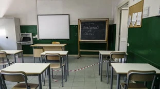 Coronavirus, a Roma c'è il primo studente positivo: in isolamento tutta la classe e gli insegnati