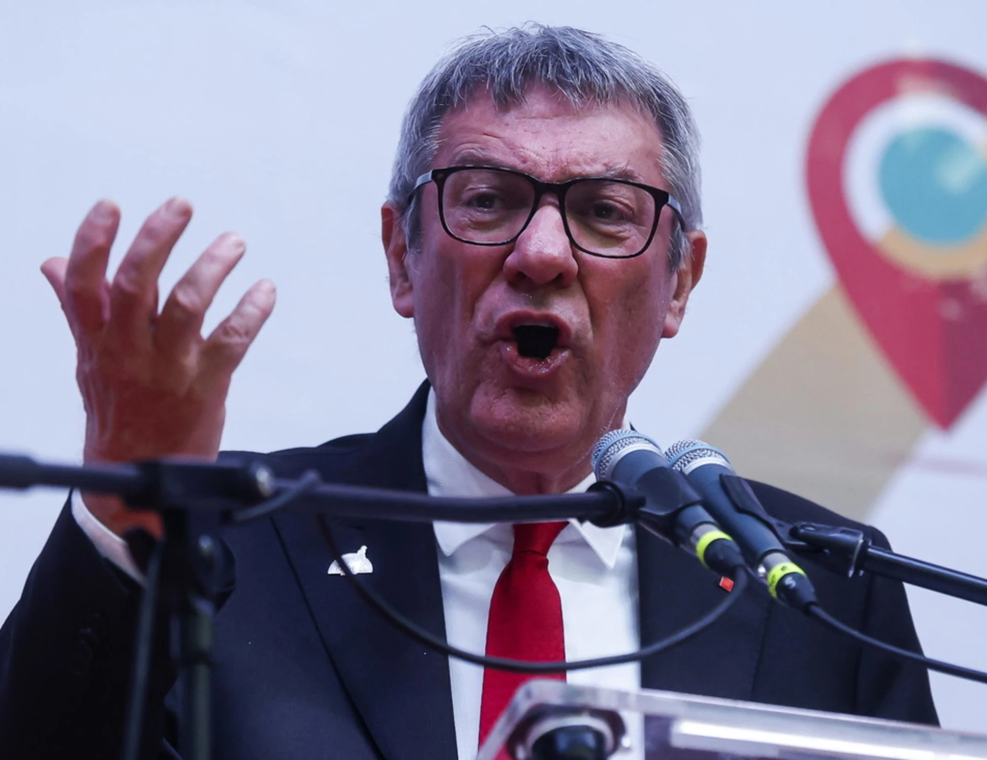 Manovra, Landini proclama lo sciopero generale il 12 dicembre. Meloni: "Indovinate che giorno è"