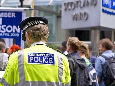 Gb, rilasciata su cauzione coppia arrestata per le tre donne segregate per 30 anni