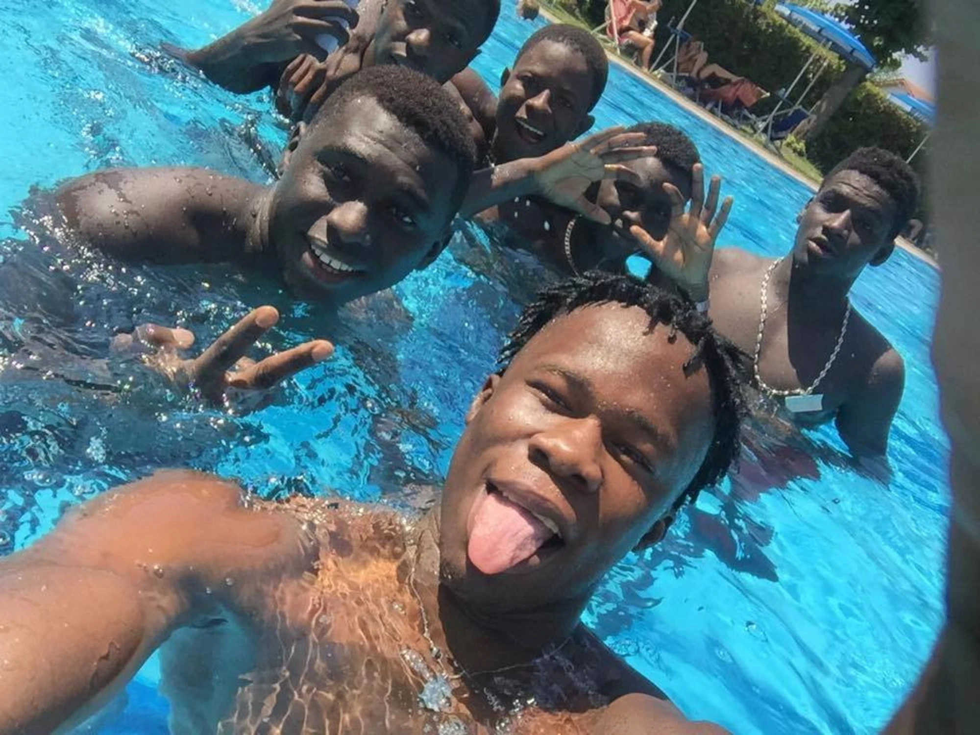 Pistoia sfratta i migranti di Don Biancalani