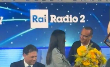 Sanremo 2026, Fiorello sgancia la prima bomba su Carlo Conti: "Tante polemiche"