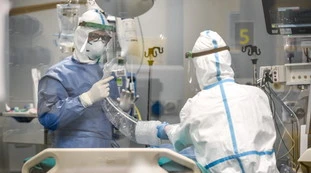 Coronavirus, i veri numeri in Italia: sei milioni di contagiati, decessi raddoppiati