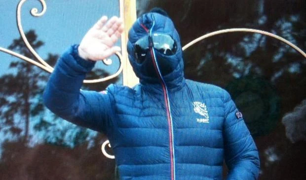 Beppe-gangstaIl suo piumino spopolatra i sicari della camorra