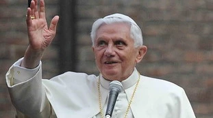 Joseph Ratzinger in tribunale: clamoroso a 95 anni