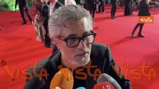 Leggi l'articolo: Genovese su 'Il rumore delle cose nuove': Film intimo che racconta tre coppie con linguaggi diversi