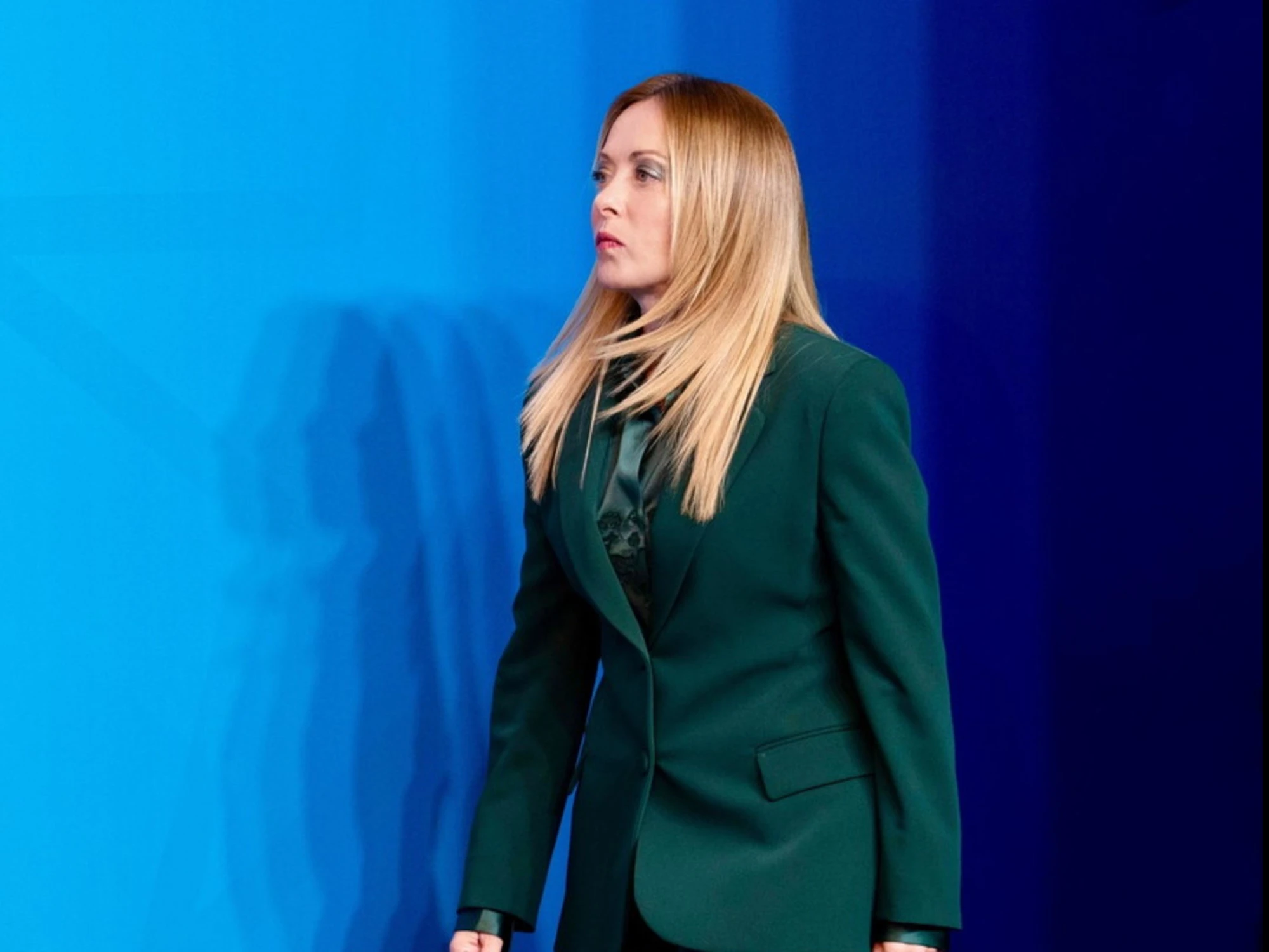 Nato, Meloni risponde a Trump: "Sulle basi linea chiara e la manteniamo". Poi smonta le accuse della sinistra