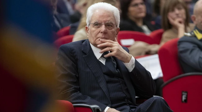 Silvia Romano, fonti vicine a Sergio Mattarella: lo "show" di Conte e Di Maio all'aeroporto di Ciampino non è piaciuto al Colle