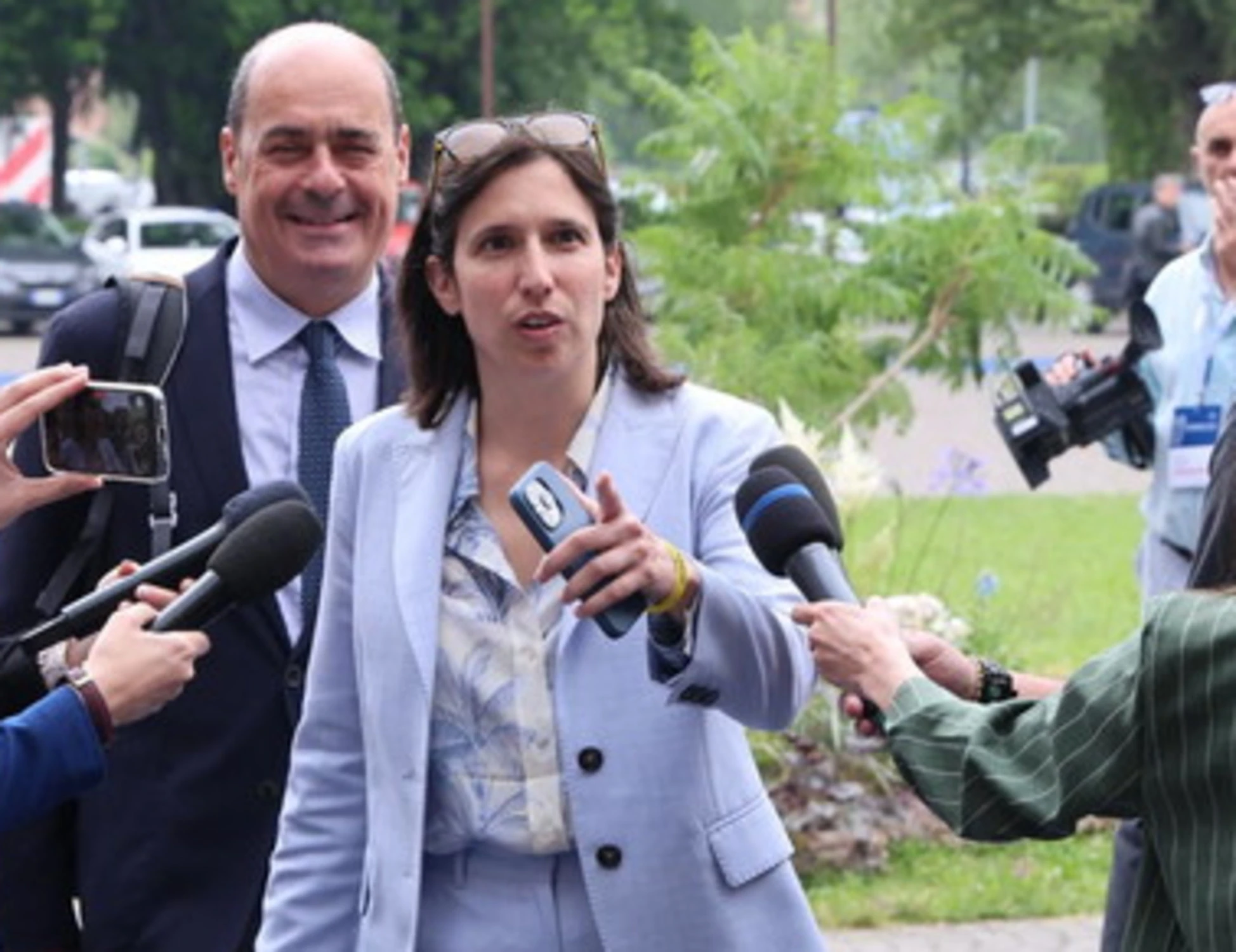 Elly Schlein, i fedelissimi fuori controllo: "Presto si vota!"