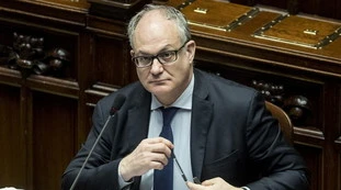 Rutte e Kurz dicono no al Recovery Fund? Colpa di Gualtieri, retroscena pesantissimo:  la frase "sfuggita" al ministro Pd