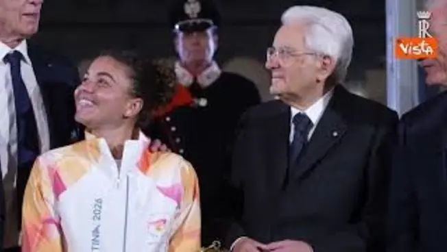 Leggi l'articolo: Mattarella accoglie la Fiamma Olimpica al Quirinale