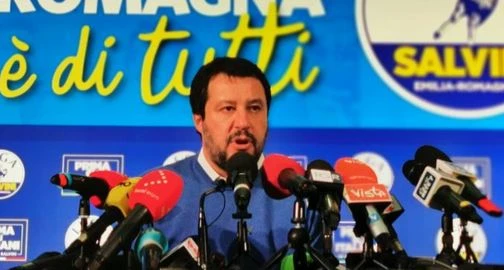 Matteo Salvini primo a parlare sull'Emilia: "Cavalcata eccezionale, partita per la prima volta in 70 anni"