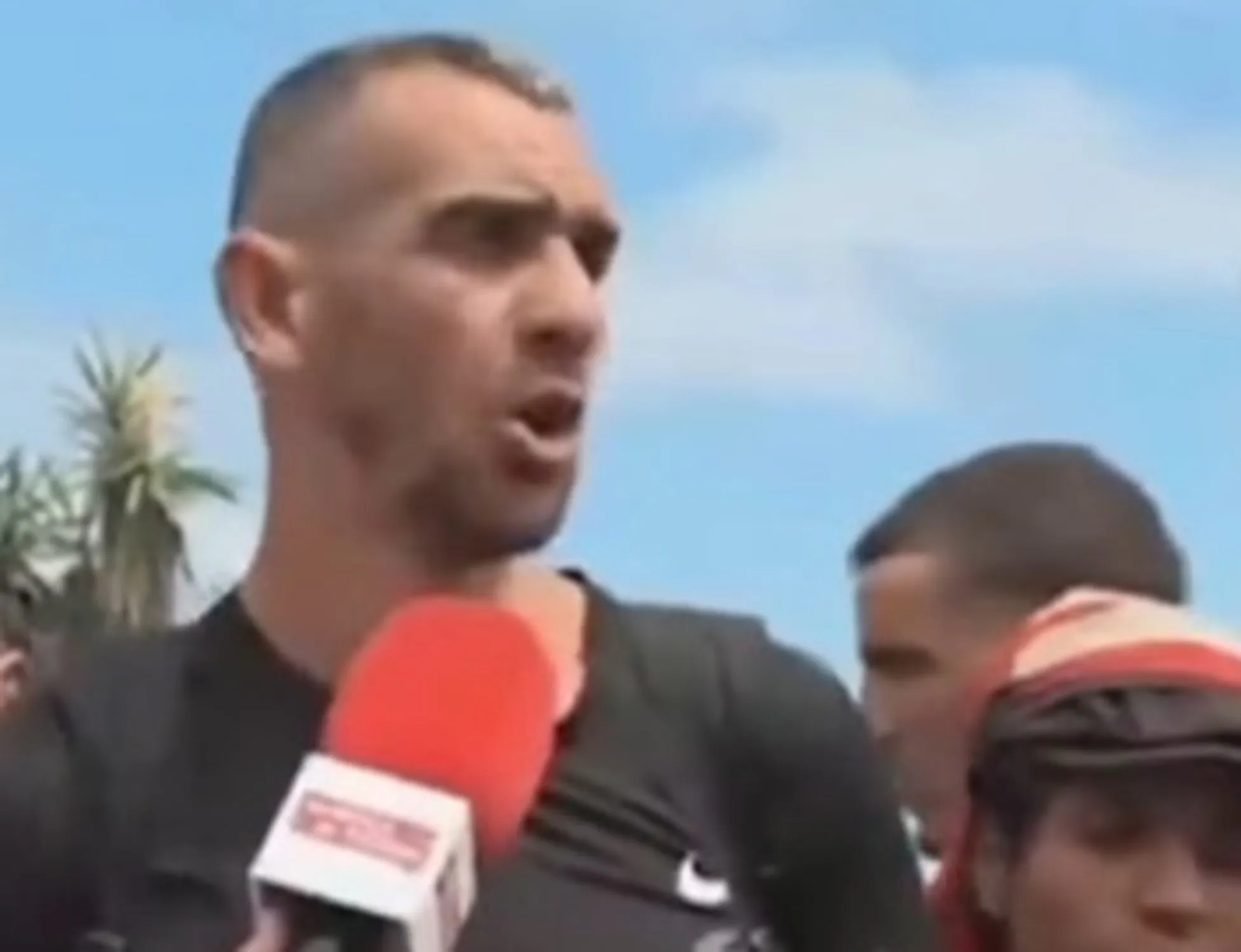 Leggi l'articolo: "Colpa dei genitori": minorenni violentate, l'orrore del migrante 