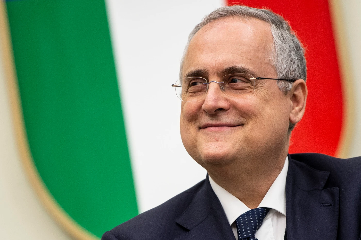 Lazio, Claudio Lotito contro il saluto romano: chiesto un maxi-risarcimento ai tifosi biancocelesti
