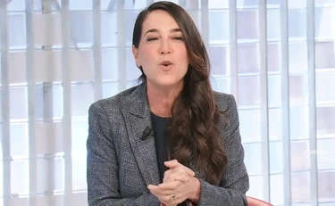 L'Aria Che Tira, Licia Ronzulli umilia il grillino: "Gode solo in parlamento, mi dispiace per lui"