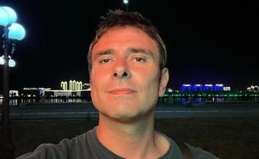Alessandro Di Battista, "cefalea a rombo": altra operazione d'urgenza, l'ipotesi sul dramma