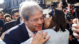 Paolo Gentiloni, lo specialista in affondamenti