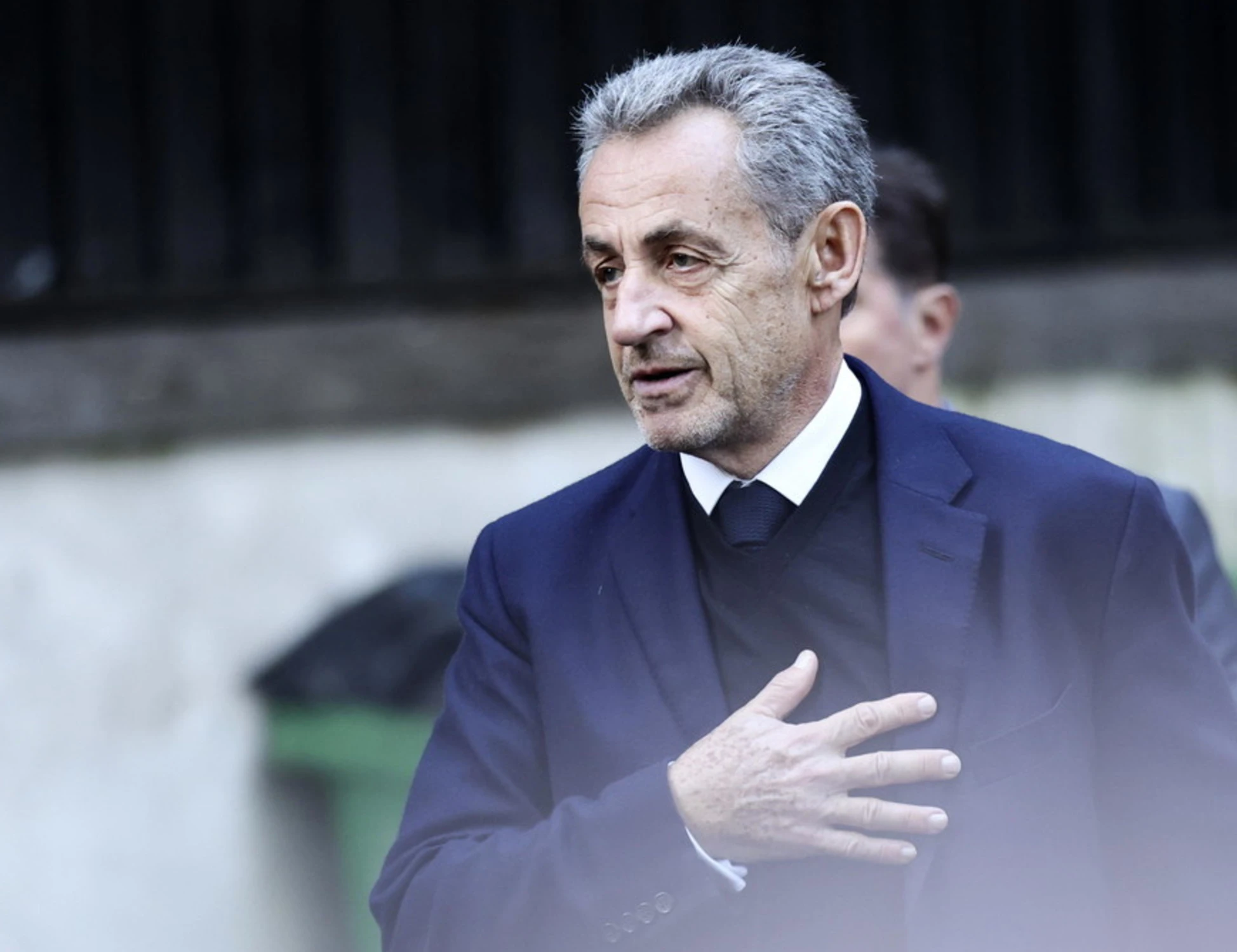 Sarkozy ancora in campo: pubblica “le sue prigioni” ed è pronto per l’Eliseo