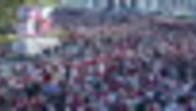 Migliaia in piazza a Oslo per festeggiare la vittoria della Norvegia