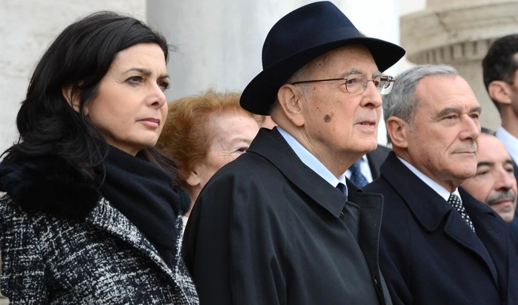 Napolitano a Grasso e Boldrini: &quot;Ridicolo censurare il mio nome in Parlamento&quot;