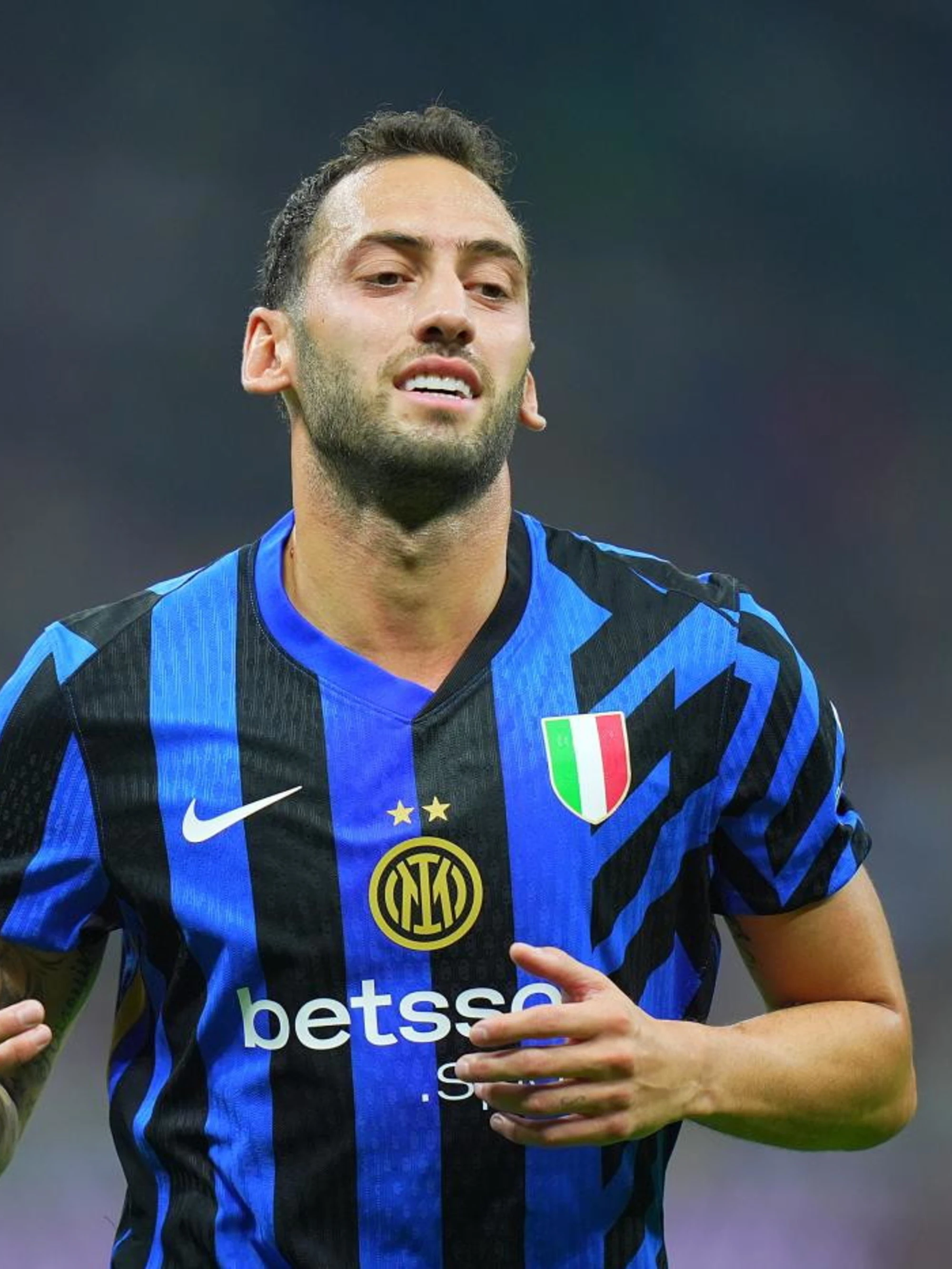 Addio Calhanoglu, l'Inter ora ci pensa: chi piomba sul turco