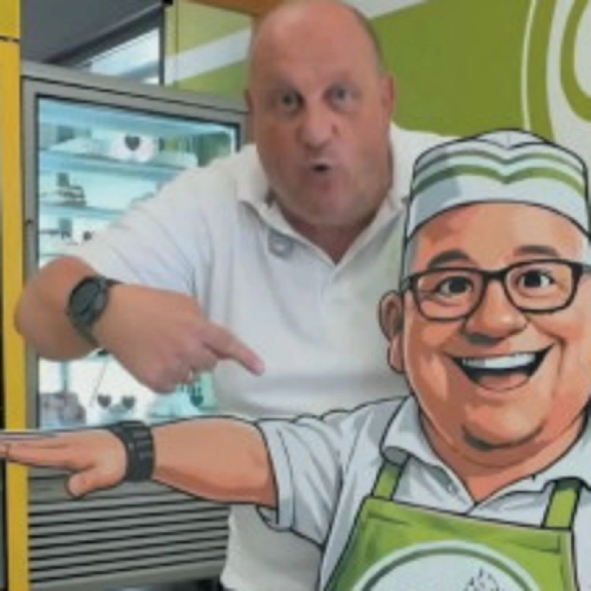 I compagni in gelateria vedono fascisti immaginari