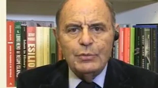 Zona Bianca, Bruno Vespa choc: "Cosa mi ha risposto una cameriera"