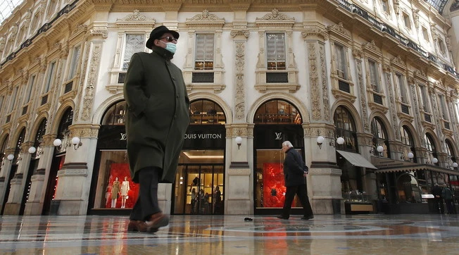 Nuovo lockdown, i dati che fanno tremare Milano: risale l'indice dell'epidemia, la soglia da non superare