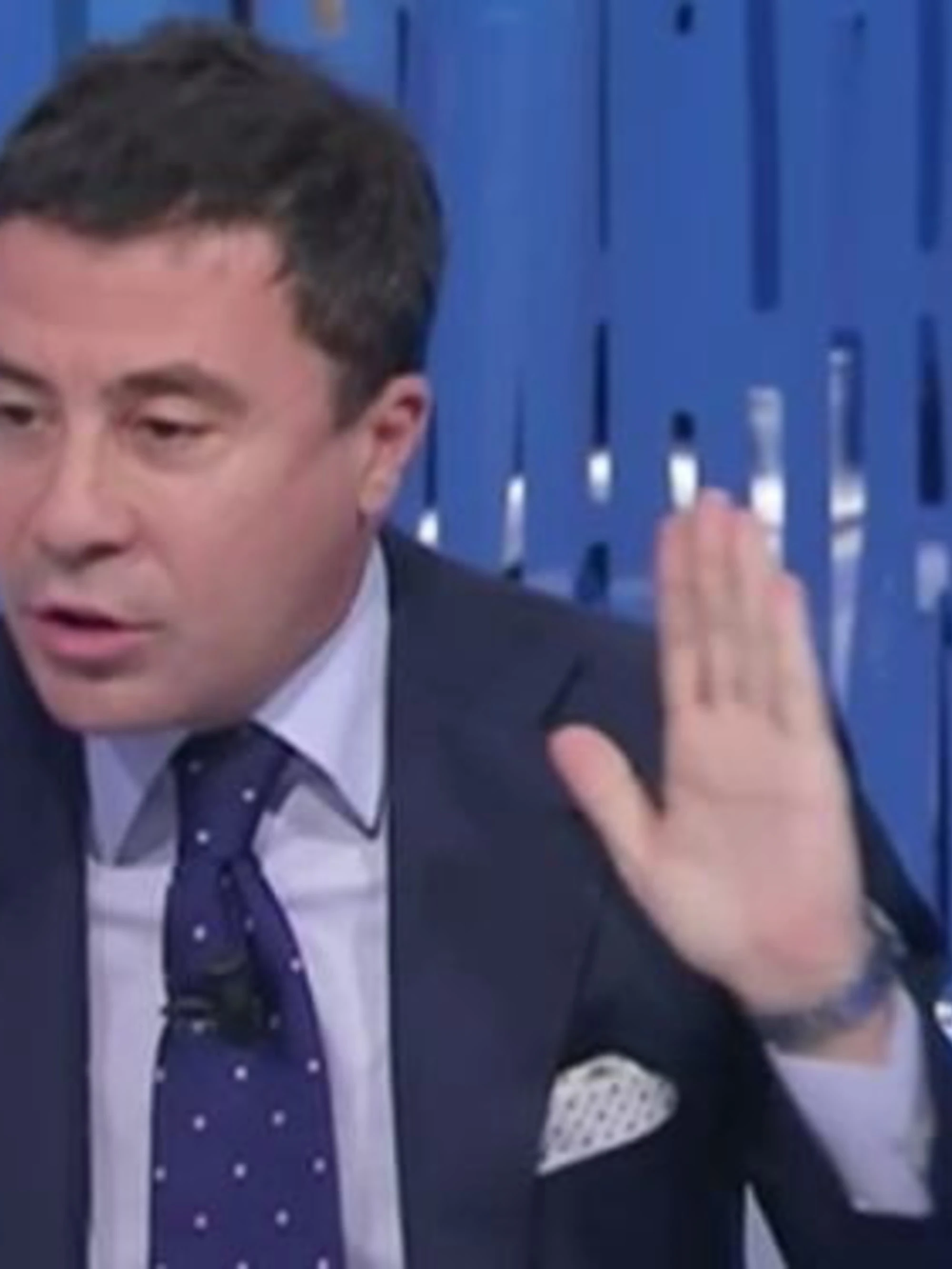 Otto e Mezzo, lite Lerner-Bocchino: "Vasellina, strattoni"