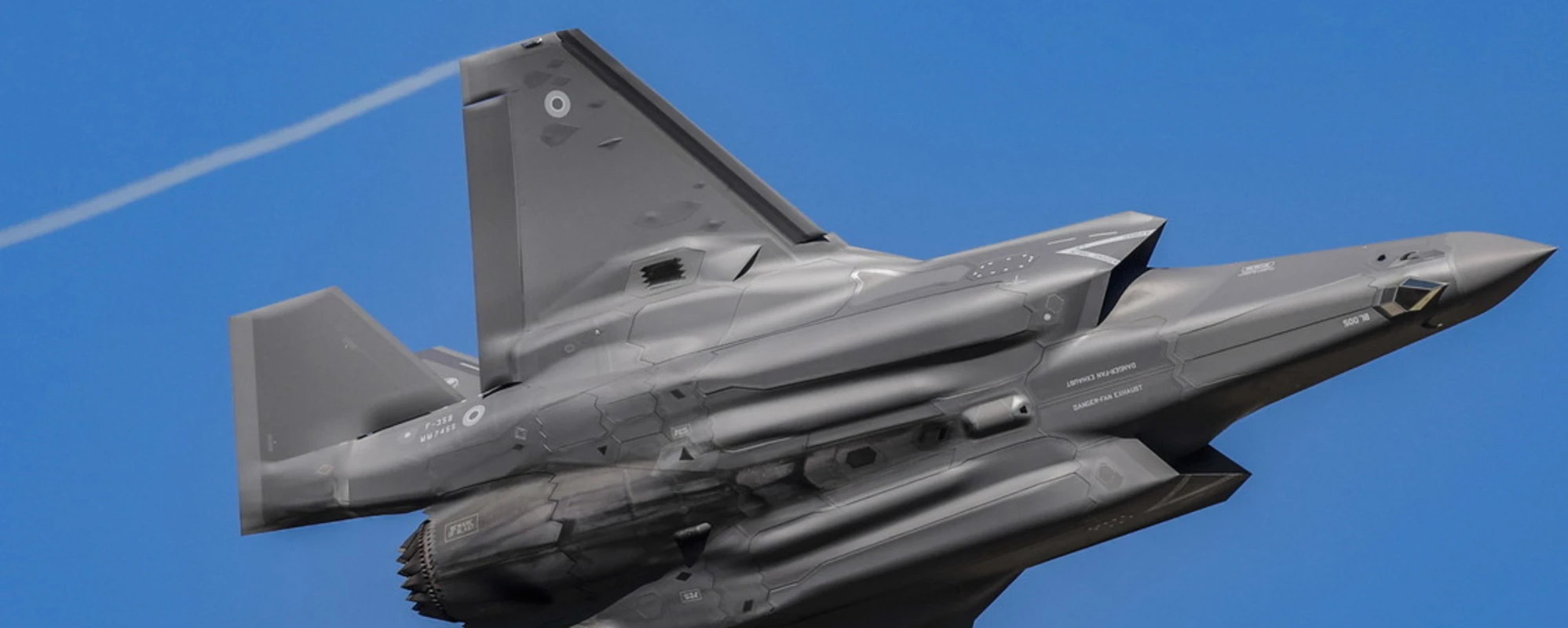 F-35 italiani intercettano jet russi